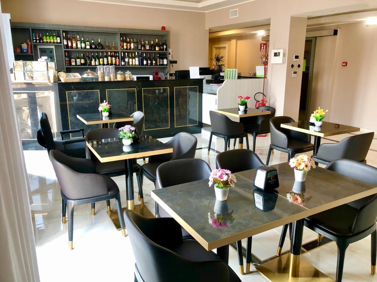 Hotel Folen ميلان المظهر الخارجي الصورة