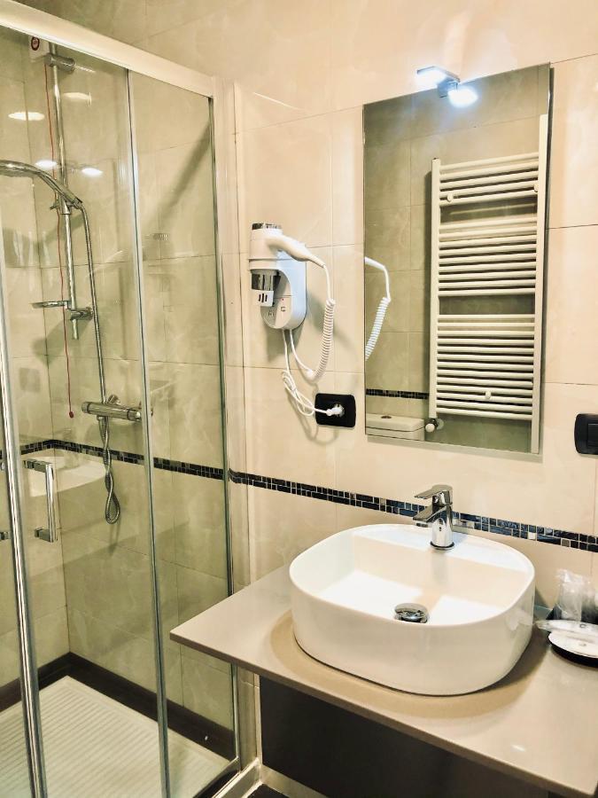 Hotel Folen ميلان المظهر الخارجي الصورة